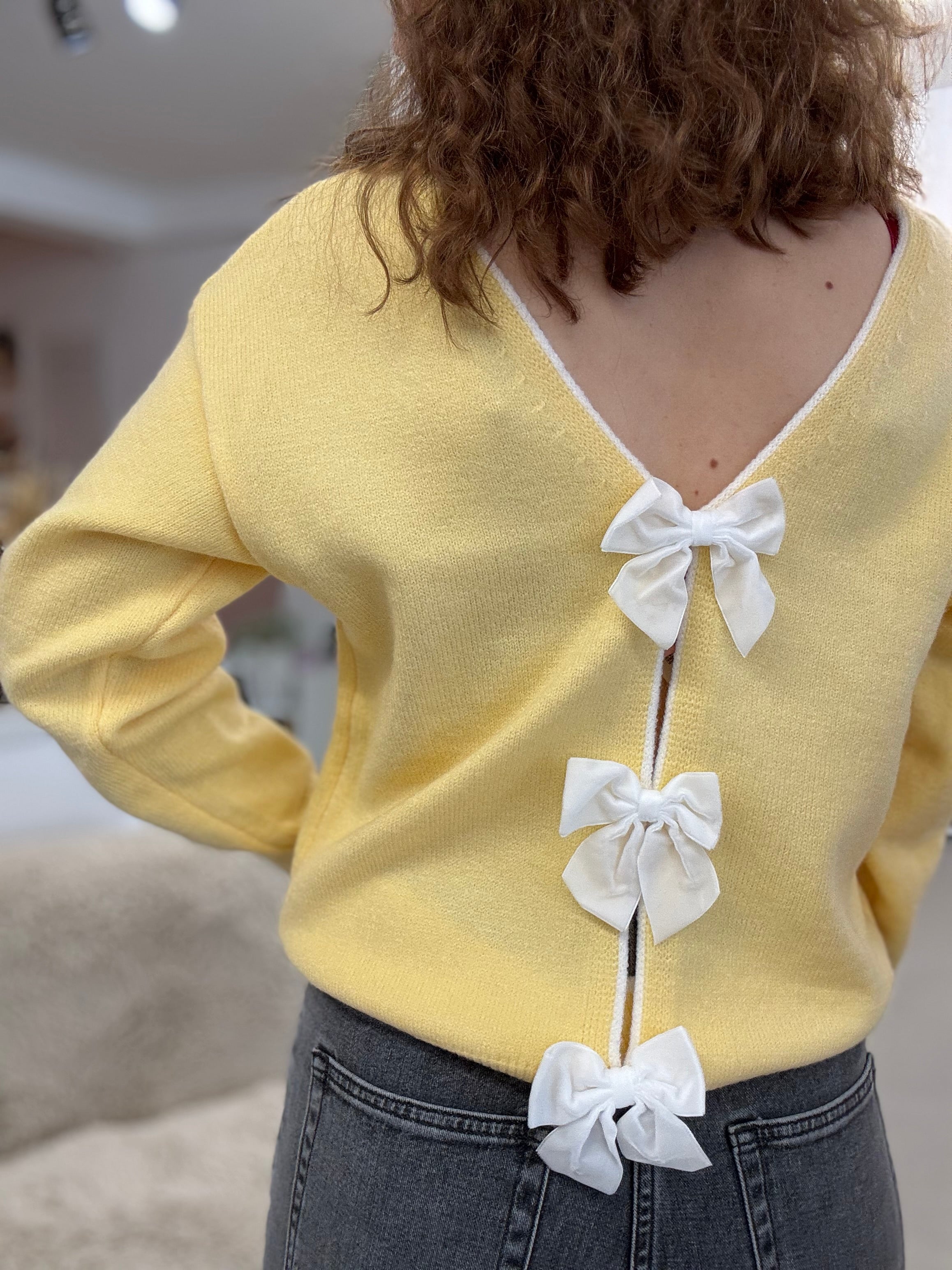 Yellow soft bow knit