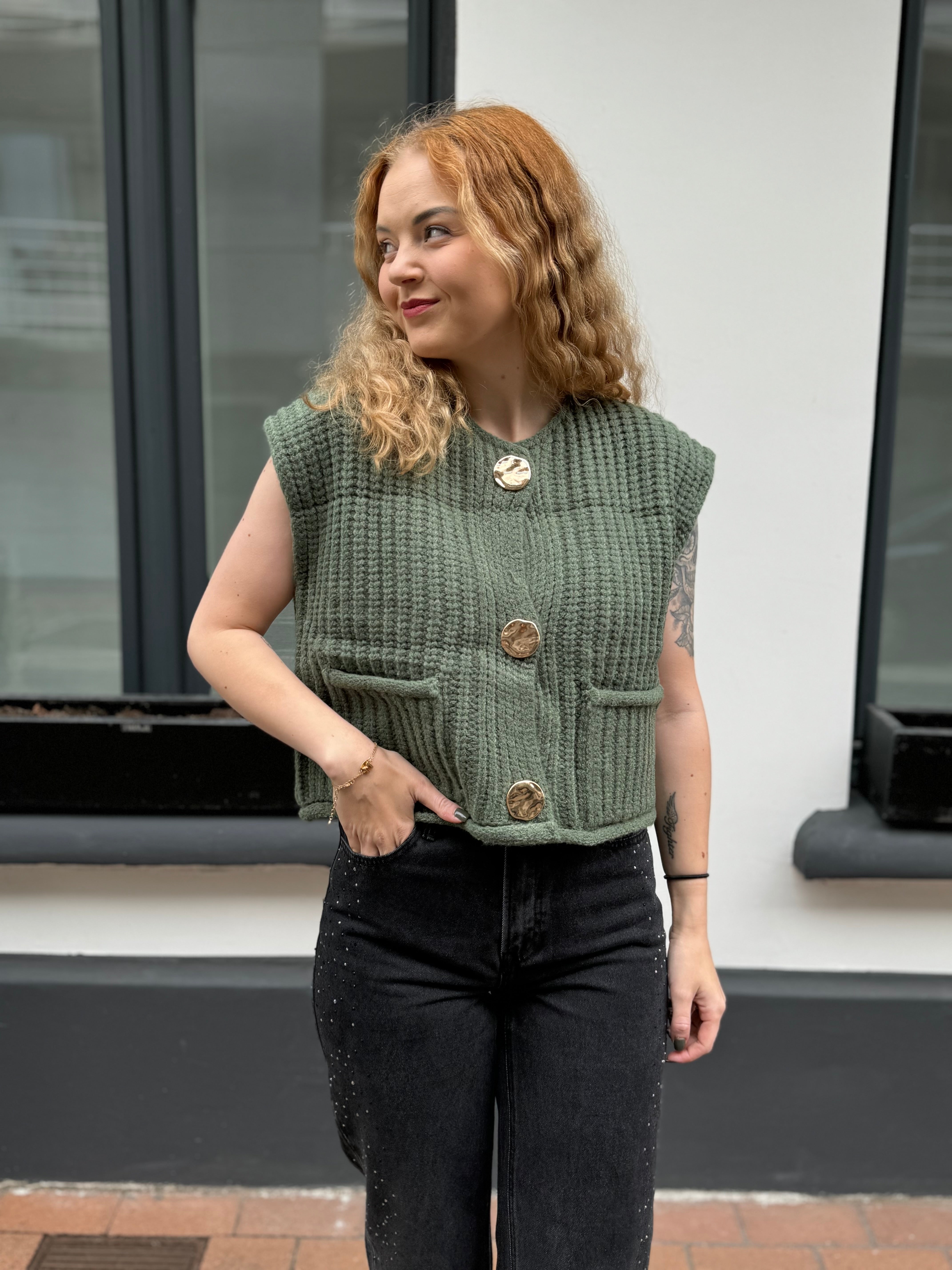 Knitted Vest - Kahki