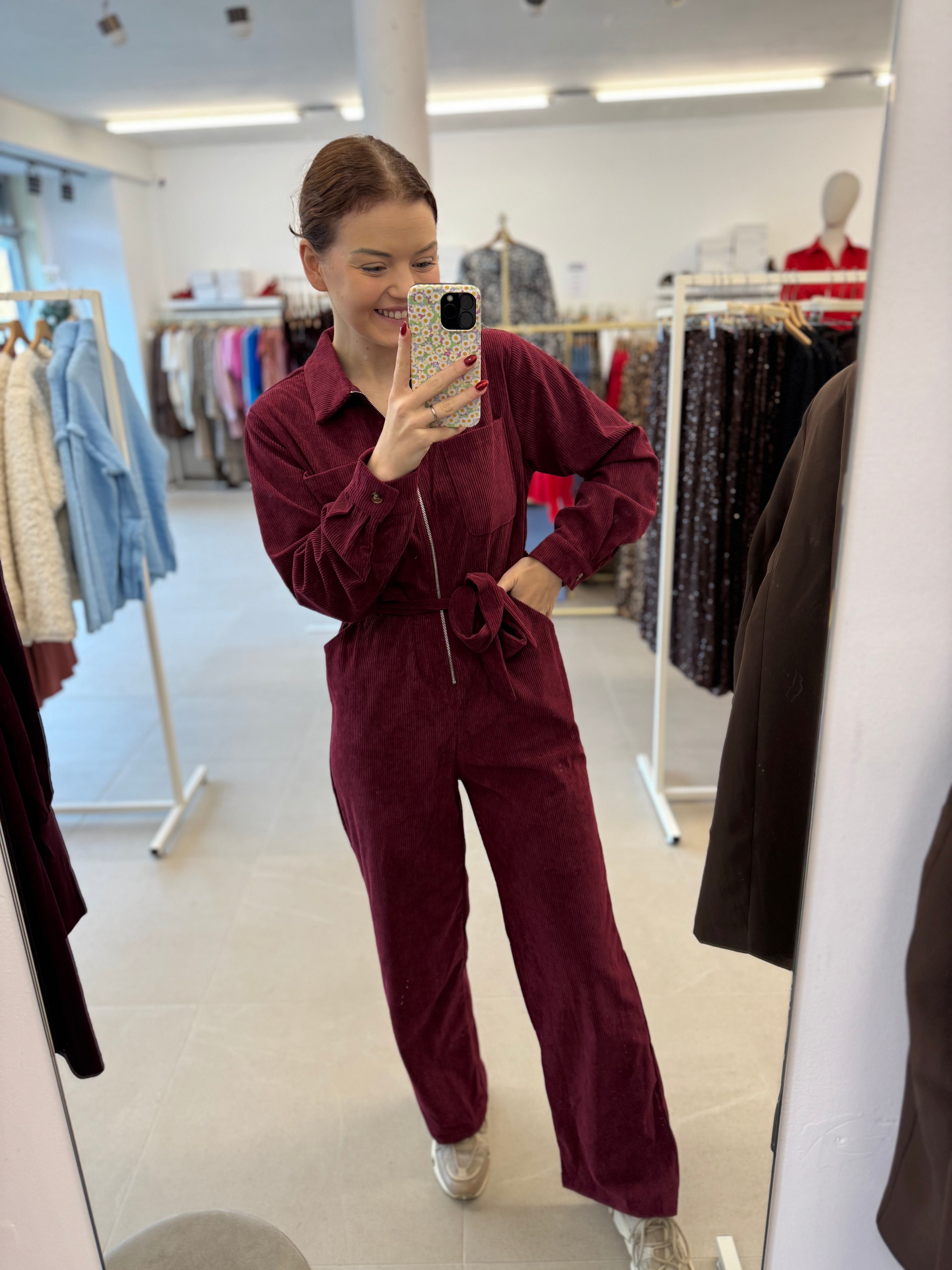 Musthave corduroy jumpsuit - Bordeaux