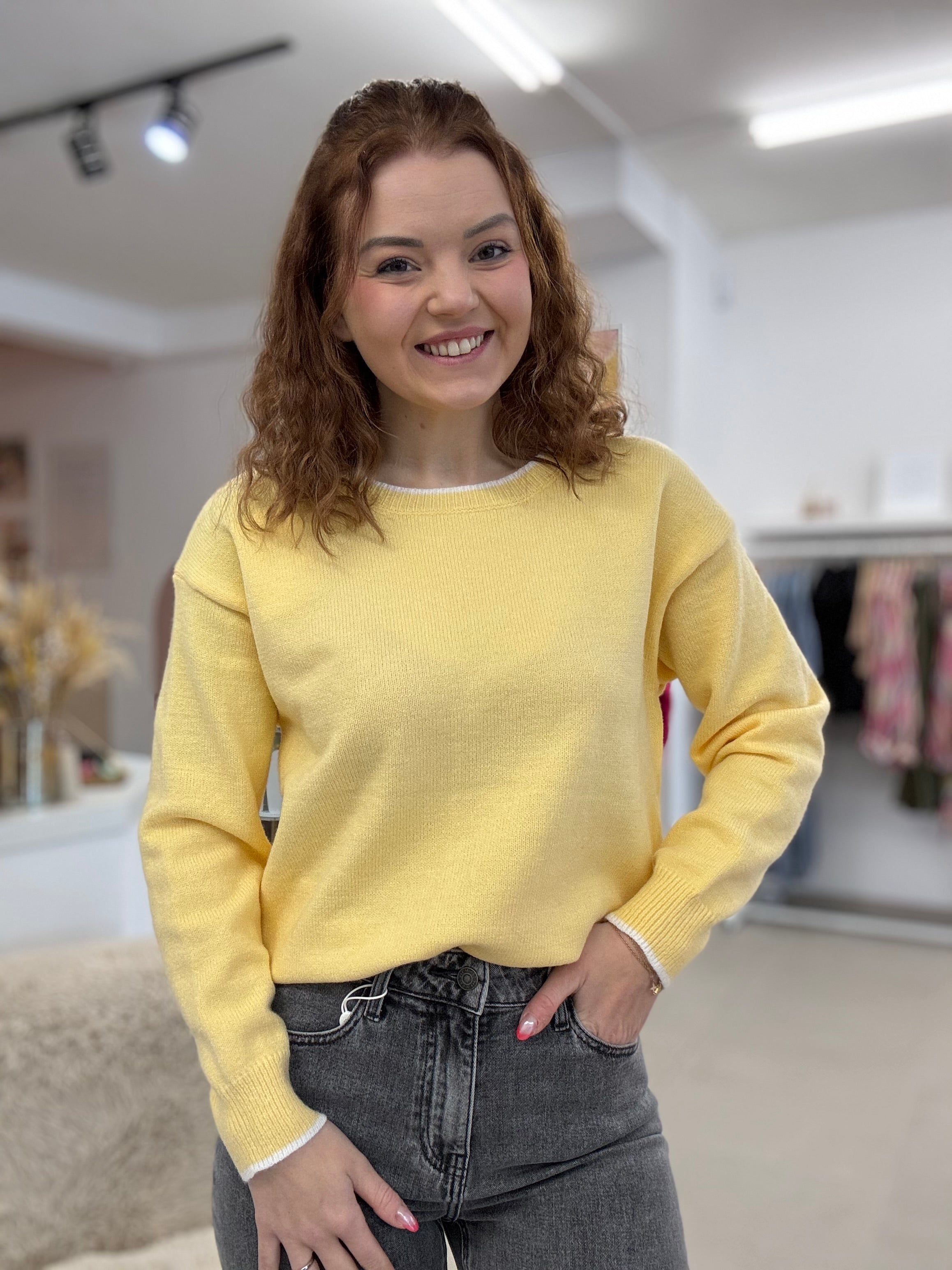 Yellow soft bow knit